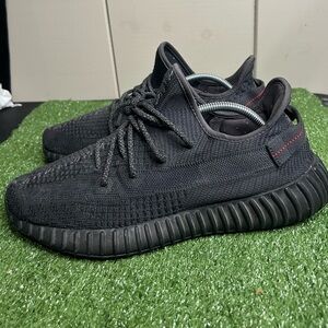 Size 12M- adidas Yeezy Boost 350 V2
Black (Non-Reflective)